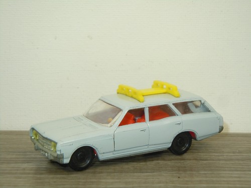 Opel rekord caravan siku - opel,